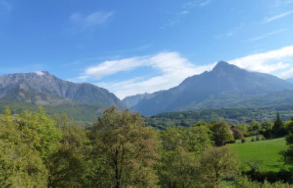 Le Rocher Des Ducs, Vue Sur Montagne, Abris Voitures Et Motos Le Glaizil Cameră foto